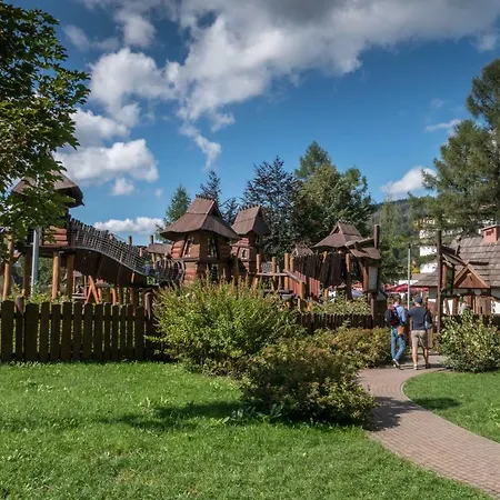 Sloneczna Centrum アパート ザコパネ